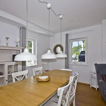 Frigga Haus - Terrasse, Garten, Meerblick Prázdninový dům Wiek auf Rügen